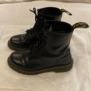 Dr Marten Boots
